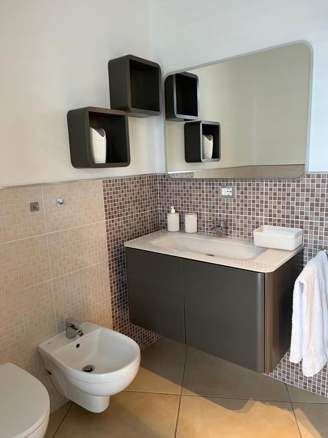 Ferienwohnung Bilocale In Centro - 10Km Da Malpensa Gallarate Exterior foto